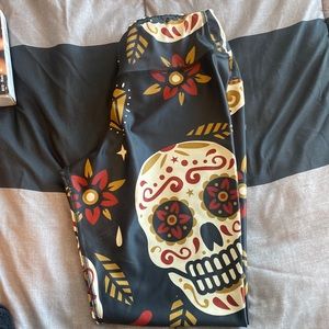 Sugar skull leggings